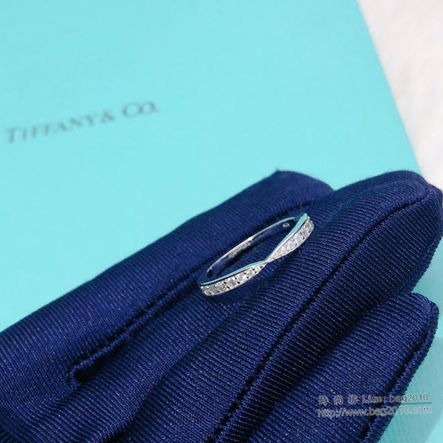Tiffany純銀飾品 蒂芙尼女士專櫃爆款Setting純銀舞會戒指 Tiffany尖口鑽戒  zgt1779